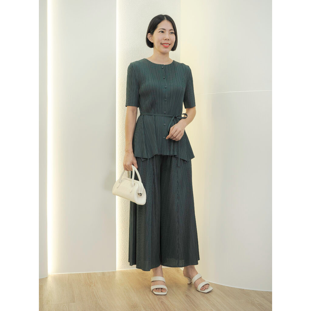กก.ยาว35นิ้ว 2MUAY รุ่น GJO10704-9 / GJO9019-9 FLARE TOP WITH PANTS – PLEATED SET