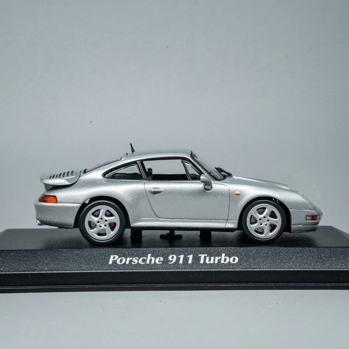 [ใหม่ในเดือนพฤษภาคม] 1/43 Mini Cut Porsche 993turbo Years Old Goods Original Box Preserved Silver De