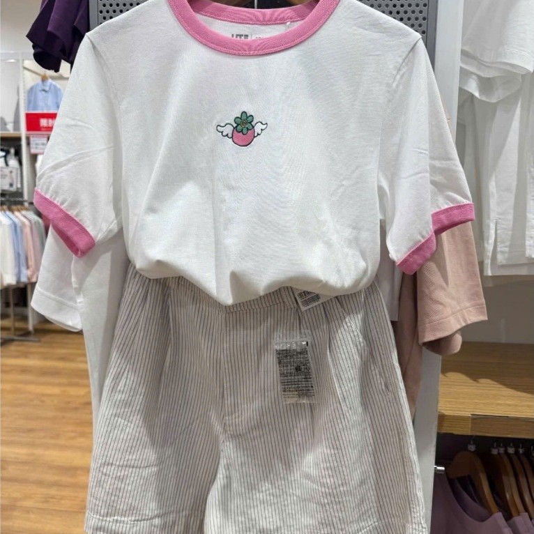 เสื้อยืด CHEAP UT UNI YAZAWA AI COLLECTION