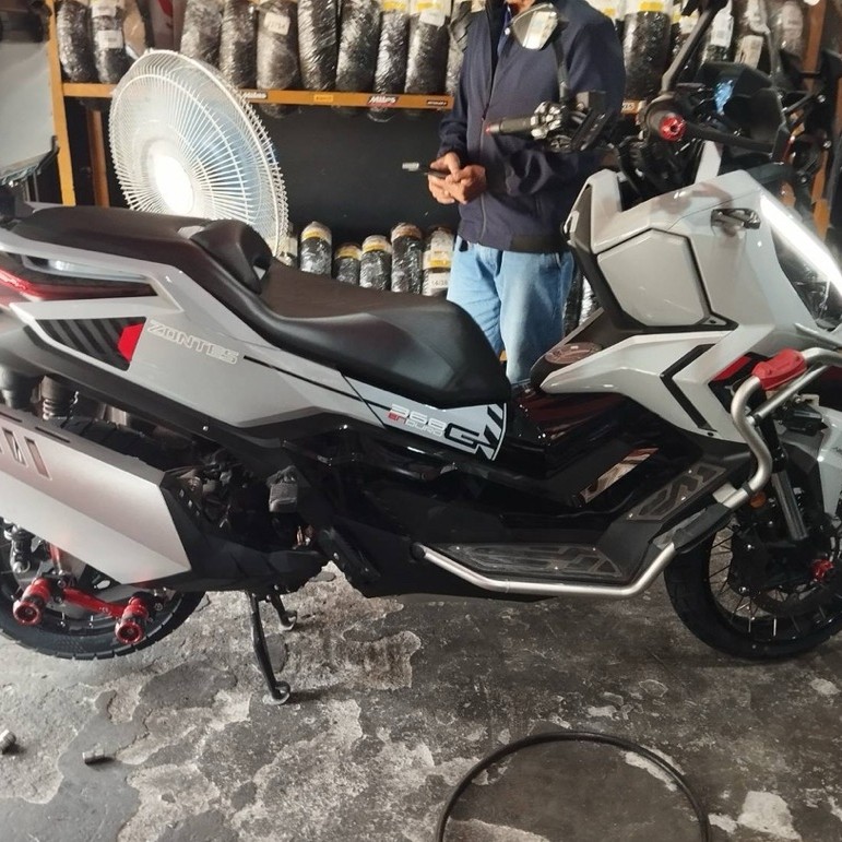 ยางสำหรับรถรุ่น XMAX, FORZA300-350, ADV350 และ ZONTES 350E