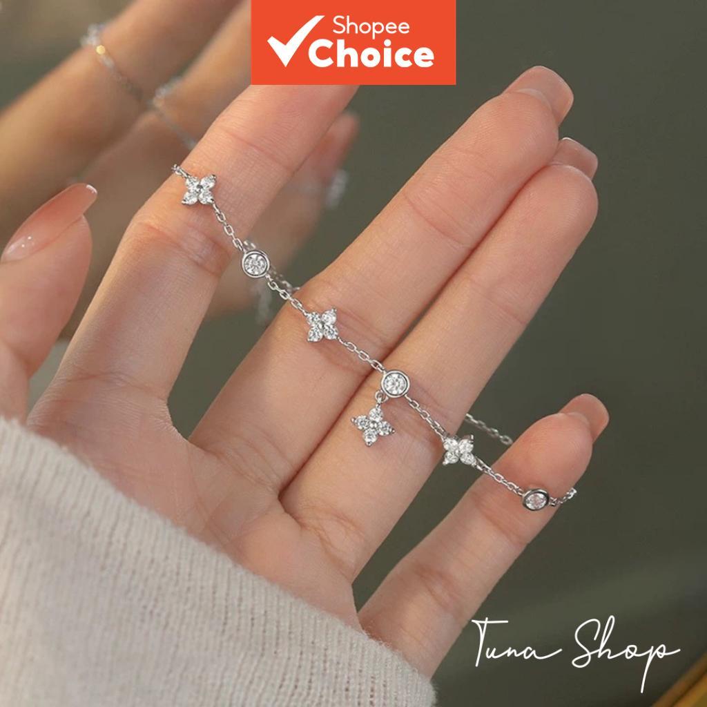 ผู้หญิง Silvery Four Leaf Clover สร้อยข้อมือดอกกุหลาบ Minimalist Elegant Fine เครื่องประดับ