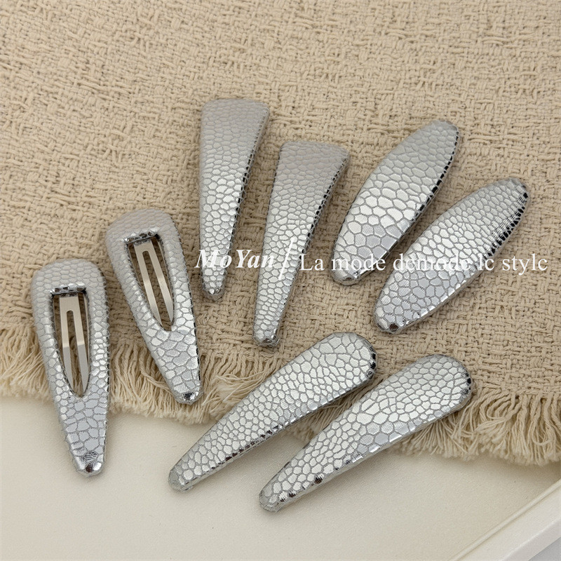 Y2k Silver Scale Triangle Oval Side Hair Clip เครื่องประดับผมผู้หญิง