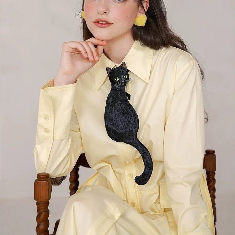 Original Design Tie Black Cat Series Retro Niche Design Bow Tie หญิงที่ไม่ซ้ํากัน 5.27