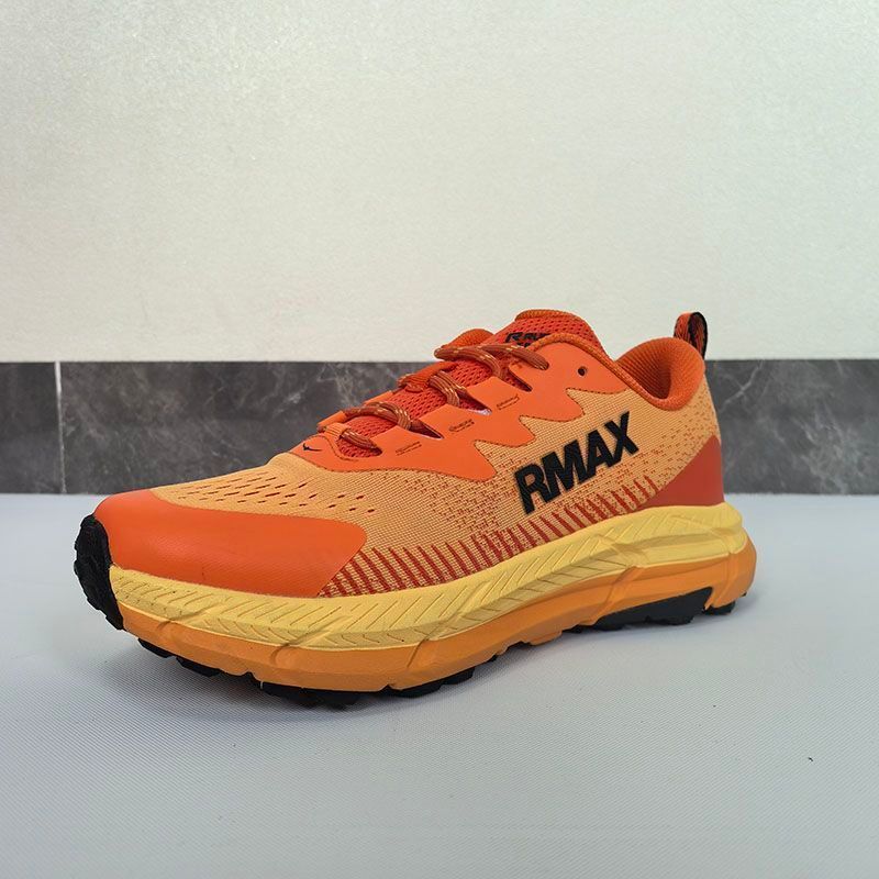 RMAX2025 ฤดูร้อนสไตล์ใหม่รองเท้าเดินป่ากลางแจ้งตาข่ายด้านบนส้นกลาง3-5ซม.กันลื่นทนต่อการสึกหรอน้ําหนั