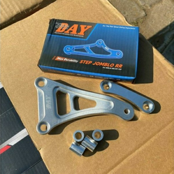 ขั้นตอนเท้าด้านหลังนินจาเดี่ยว RR / SS 150RR 150R 150SS Full CNC KTR Cobra