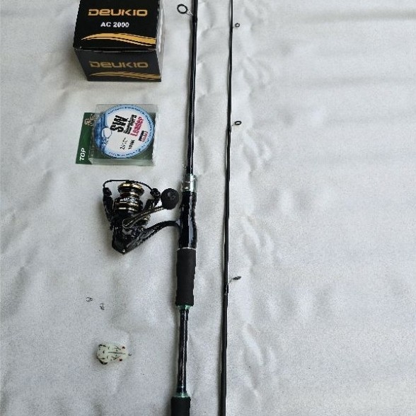 Combo Green Rainbom คันเบ็ดล่อ 2 ชิ้น รอกแนวตั้ง 1.65m 1.8m 2.1m 2.4m. รอกยืน ac2000 แถมทรัมเป็ต 1 เ