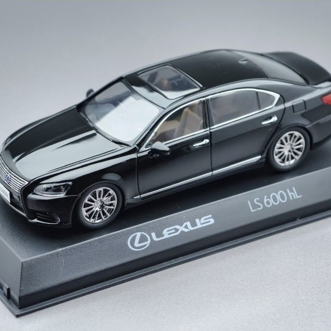 Jingshang kyosho kyosho Lexus LS600hL 1/43 Lexus รุ่นที่สี่ปลาย LS600 สีดํา หางเสือขวา แตกต่างจากล้อ