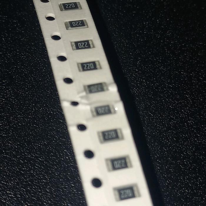 SMD 1206 22r 1/4w Resistor original yageo taiwan รหัส 220 22ohm 22 R โอห์ม 1/4 วัตต์ชิปอุปกรณ์เสริม 