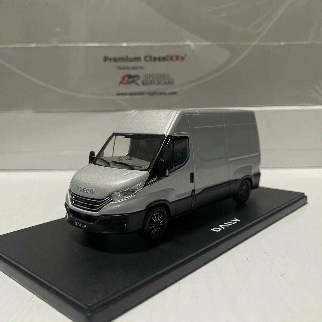 [Ready Stock 1 Item] Eligor IVECO Elico Daily AIR X POR 2019 VAN1/43 Silver Original Bag