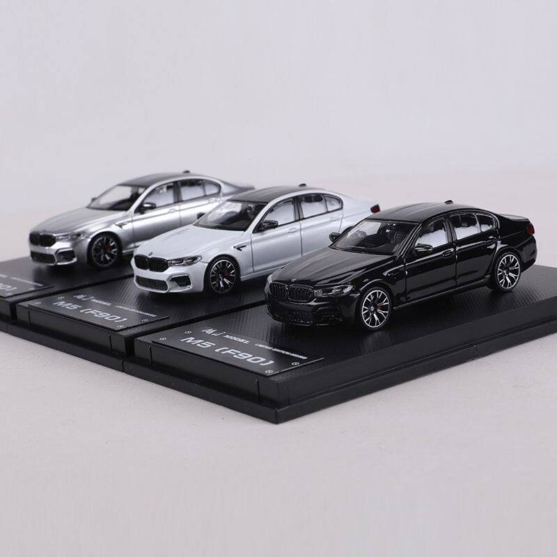 MJ MODEL 1: 64 BMW 5 Series BMW M5 F90 รถโลหะผสมจําลองรถรุ่นของขวัญวันเกิด
