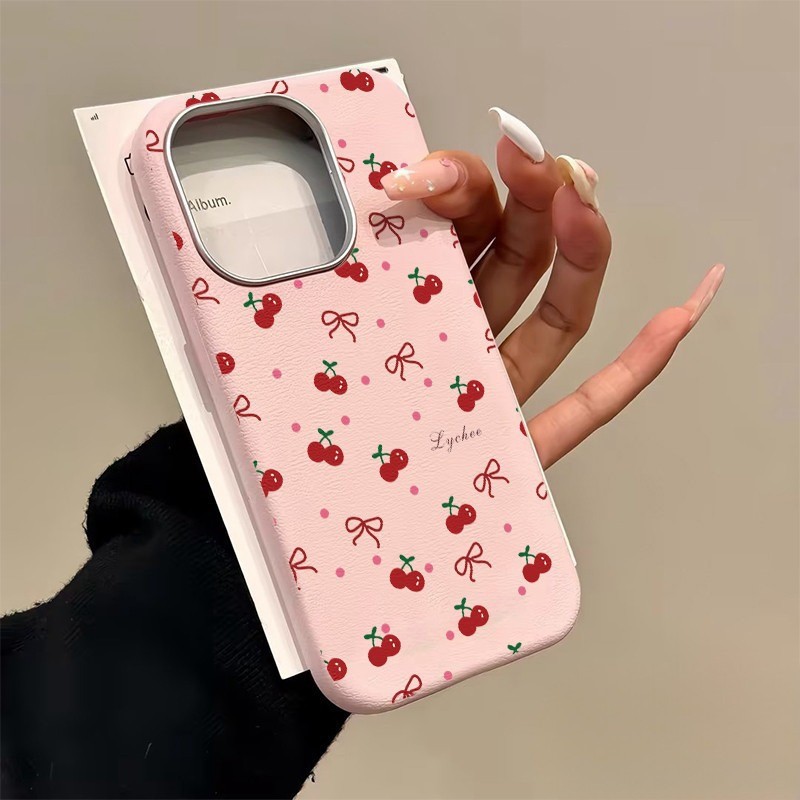 For iPhone เคสไอโฟน เชอร์รี่   เคสโทรศัพท์แฟชั่น 11 17 12 13 สีดำ, ขอบสีขาว เคสไอโฟน 14 15 16 PLUS 16 PRO MAX จัดส