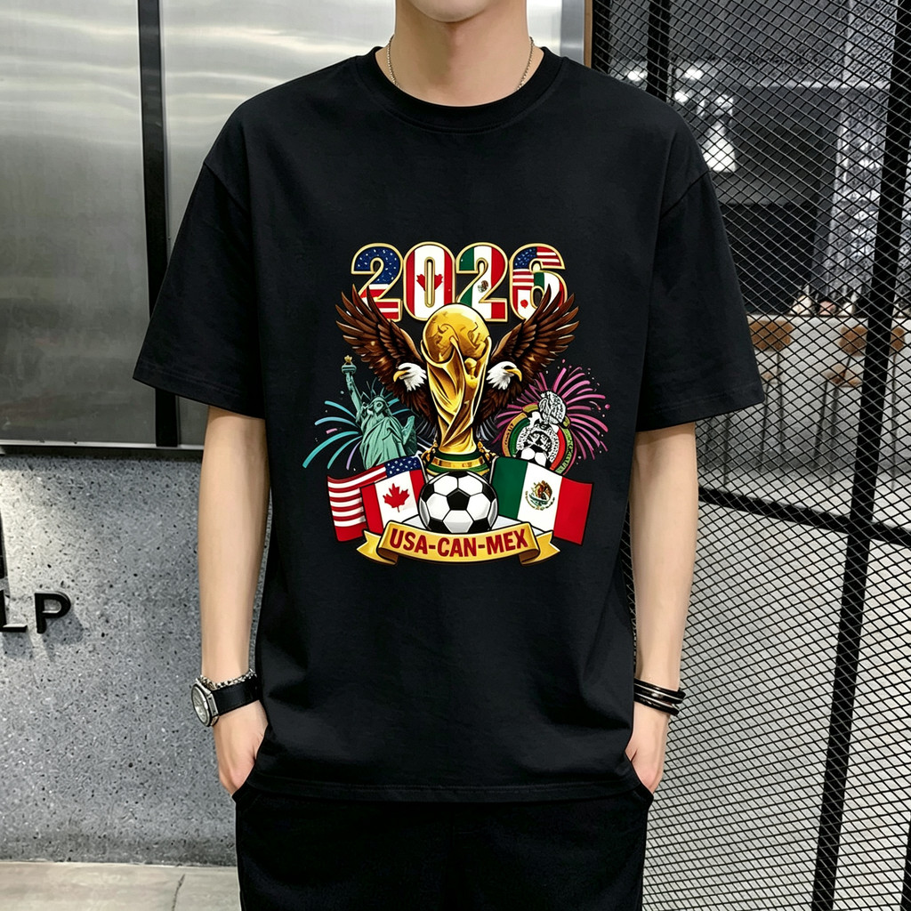 เสื้อยืดบอลโลก 2026 พิมพ์ลายถ้วยโลกและธงชาติ สำหรับผู้ใหญ่และเด็ก | FIFA World Cup 2026 Fan T-shirt เสื้อเชียร์บอลโลก คู่รัก ครอบครัว พิมพ์ลายคุณภาพสูง