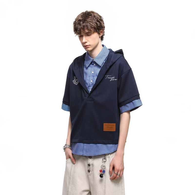 SUIKONE ซุยโคเนะ เสื้อยืดมีฮู้ดผู้ชายแขนสั้นอเมริกันย้อนยุควิทยาลัยสไตล์ปลอมสองชิ้นเป็นกลาง — صورة 4