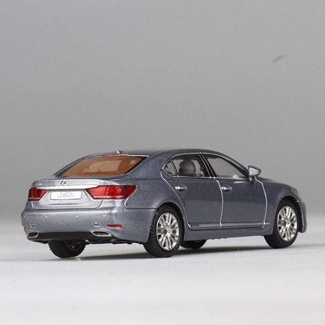 Mytopstore JKM 1:64 สีเทา LS600hL หรูหราซีดานกีฬารุ่นDiecastโลหะจอแสดงผลรถใหม่