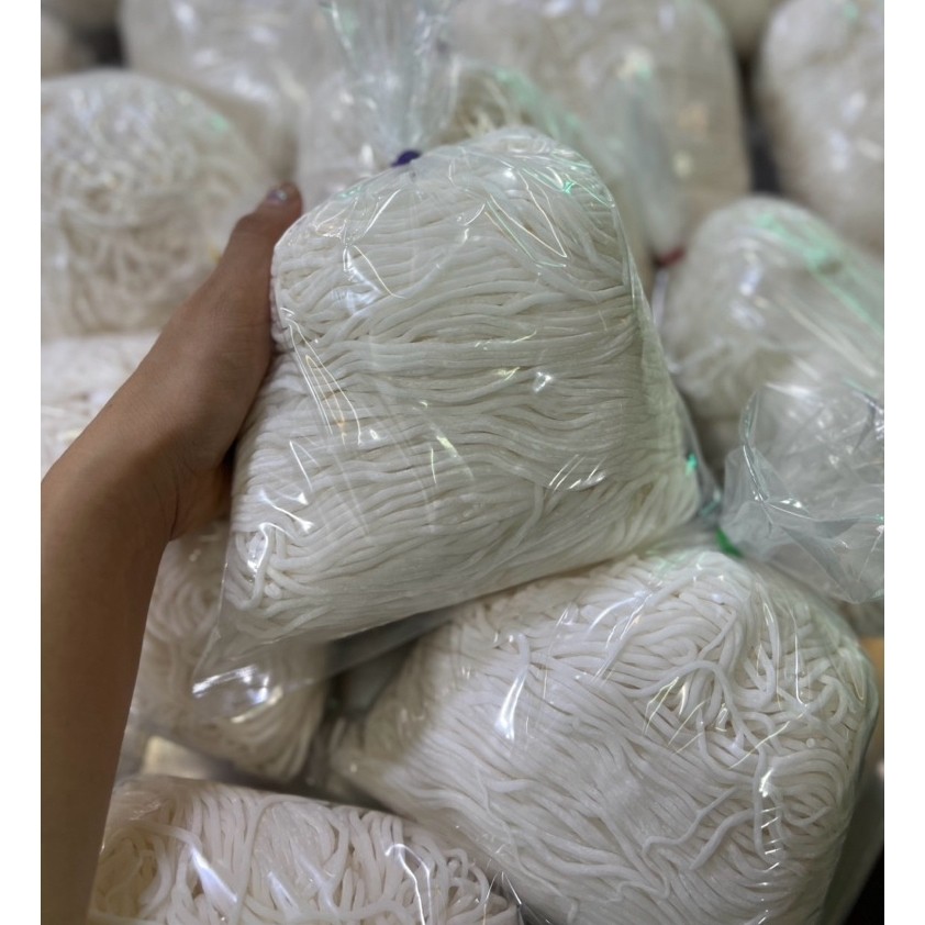 เส้นก๋วยจั๊บญวนอุบลเส้นสดหนักหนึ่งกิโล
