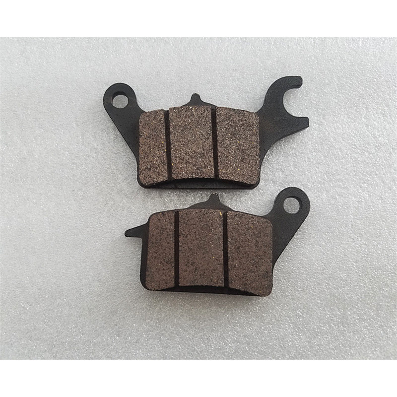 เหมาะสําหรับรถคานโค้ง HJ110-3 HJ110-5 HJ110-7C UH110 FW110 ผ้าเบรคหน้าแผ่นดิสก์เบรค
