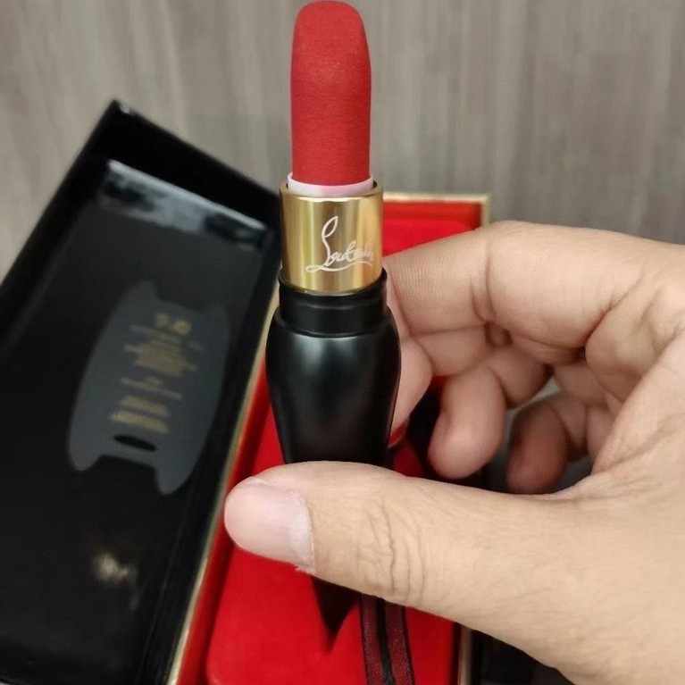 Mingtong New Version CL Carrot Ding Black Tube Lipstick 6 ⃣ สี: 001m #, 002m #, 003m #, 004m #, 005m