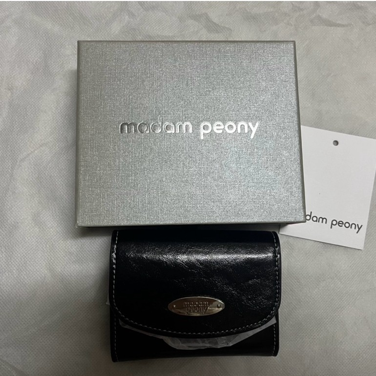 กระเป๋าสตางค์ madam peony