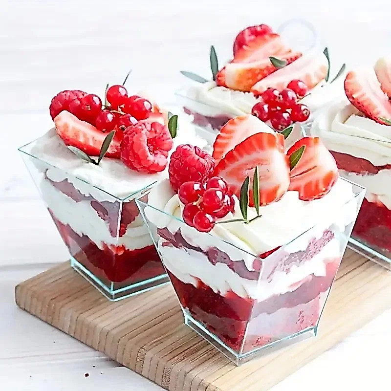 Disposable Clear Plastic Mini Dessert Cups Square Parfait Appetizer Bowls with Spoons Durable Tastin