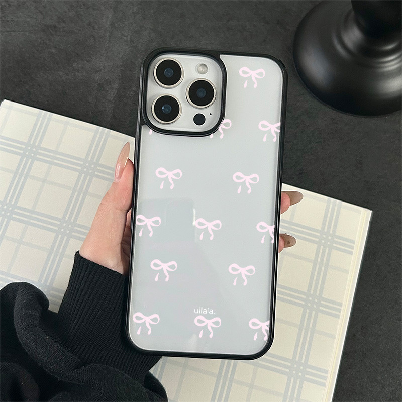 โบว์สีชมพูและสีน้ำเงิน   For iPhone เคสไอโฟน 11 17 12 13 สีดำ, ขอบสีขาว เคสไอโฟน 14 15 16 PLUS 16 PRO MAX จัดส่งจา