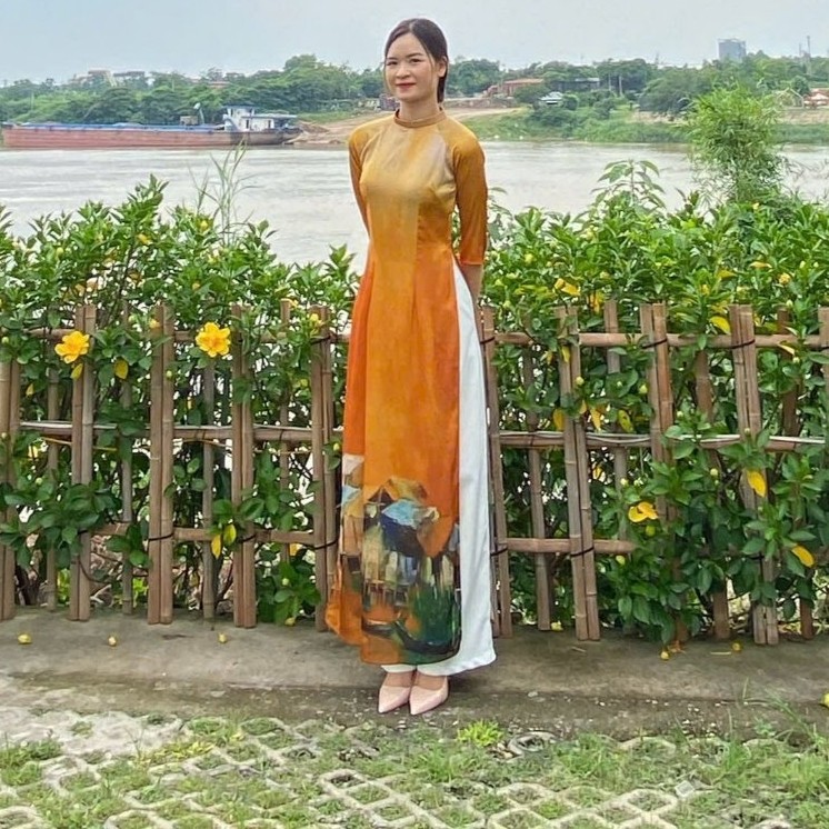 Ao Dai แบบดั้งเดิมพร้อมดีไซน์คอปกพิมพ์ลาย 3 มิติพร้อมแขนหลวม, Ao Dai ของผู้หญิงวัยกลางคนสําหรับแม่, 
