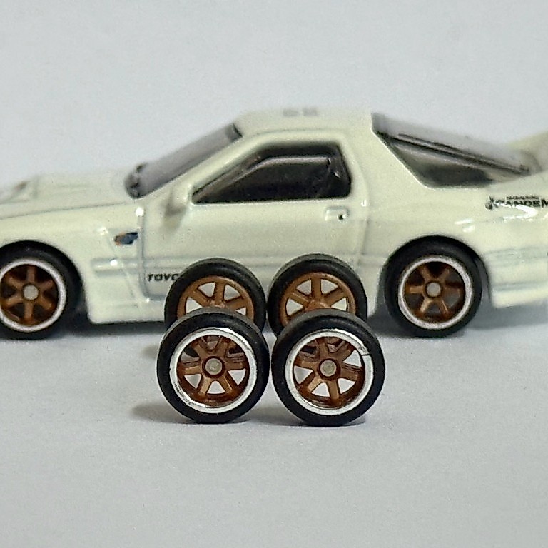 ล้อยาง Te37สำหรับ ปรับแต่ง รถยนต์ Diecast  สีน้ำตาล ขอบโครมเมี่ยม ล้อขนาด 9.5 MM ล้อหน้า