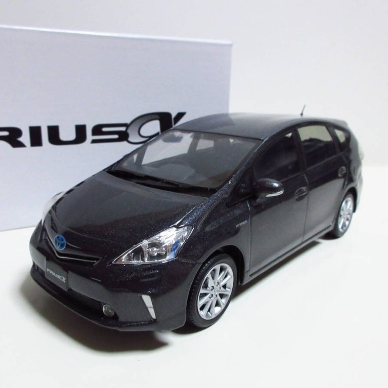 1/24 Toyota Model Toyota Prius Model Real Photo Real Shot, Intentional Private Chat. ถ้าสนใจจุด < ฉั