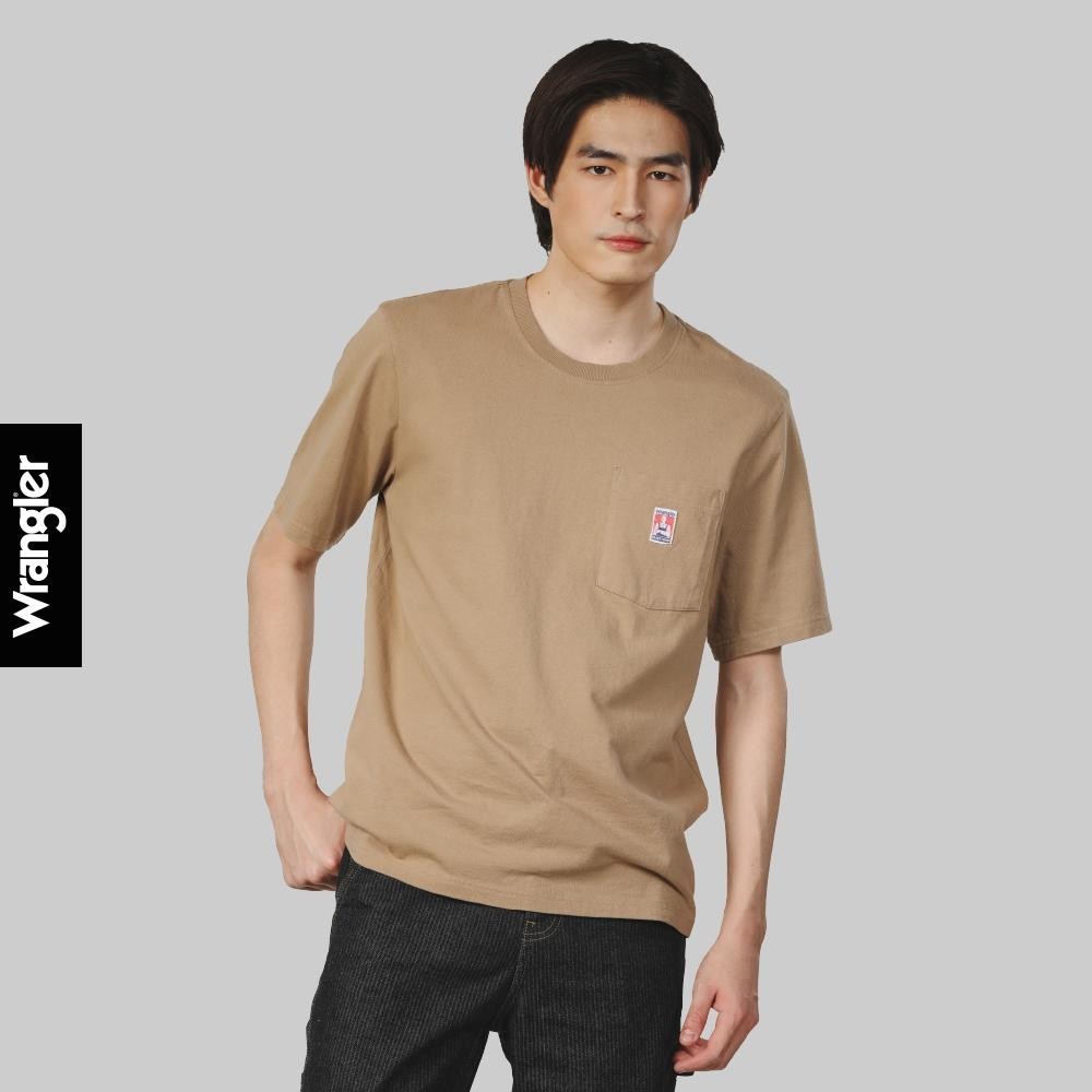 WRANGLER เสื้อยืดแขนสั้นผู้ชาย คอลเลคชั่น Casey Jones ทรง Regular รุ่น WR F125MTSSN63 สีเบจ