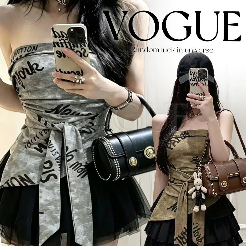 Vogue🌟พร้อมส่ง🌟 เสื้อเกาะอกลายพิมพ์เท่ๆ ผ้ายืดสไตล์เกาหลี ตรงอกมียางกันลื่น เสริมฟองน้ำ (FY3030)