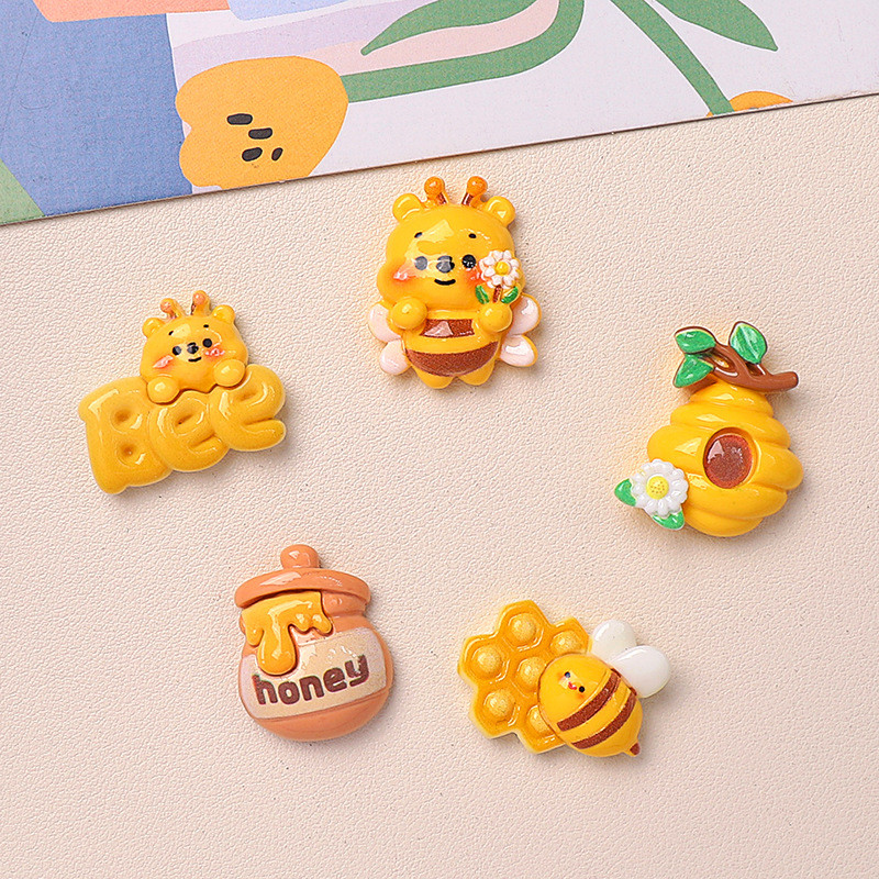[4 @] การ์ตูนGlossy Bee DIYเรซิ่นอุปกรณ์เสริมเครื่องประดับHandmadeกิ๊บติดผมเคสโทรศัพท์ถ้วยน้ําHeaddress XM