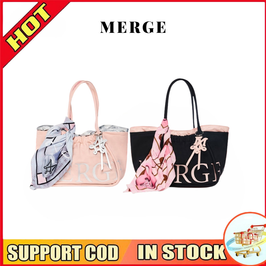 💯ของแท้ MERGE A Day Bag Large (Nylon Edition) ความจุ พกพาได้ ทำงาน กระเป๋าถือ สะพายข้าง