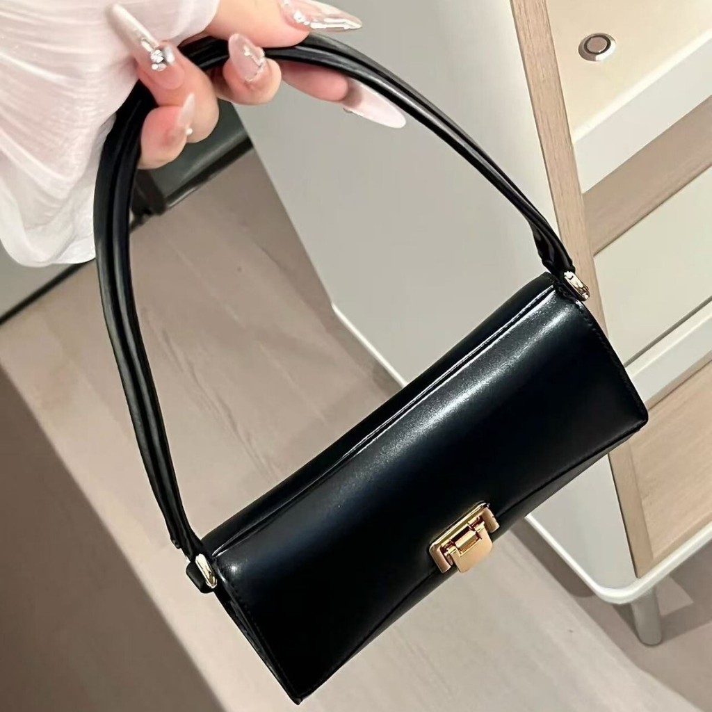 Hong Kong Retro Simple Method Underarm Crowd Design Grade Sense One Shoulder Crossbody