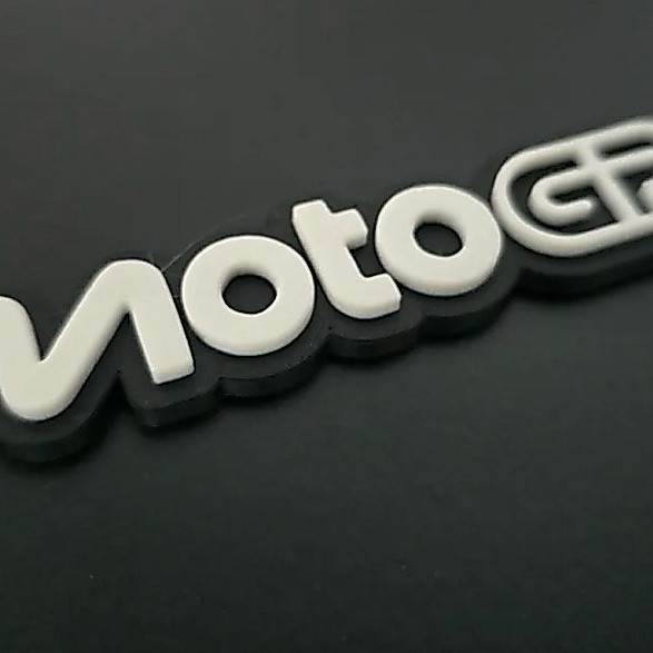 Motogp (moto gp) โลโก้ 3 มิติ หรือแม่เหล็กติดตู้เย็น