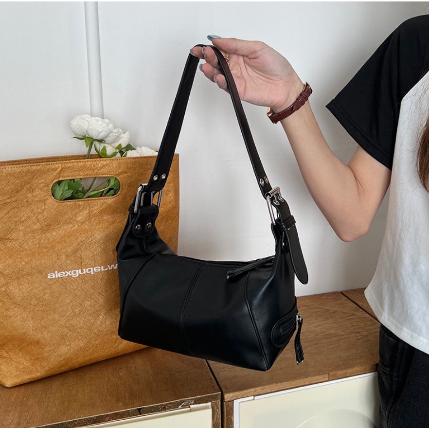 💗ivy กระเป๋าสะพายข้าง Y2K กระเป๋าแต่งสายเข็มขัด (A284) กระเป๋าสะพายไหล่