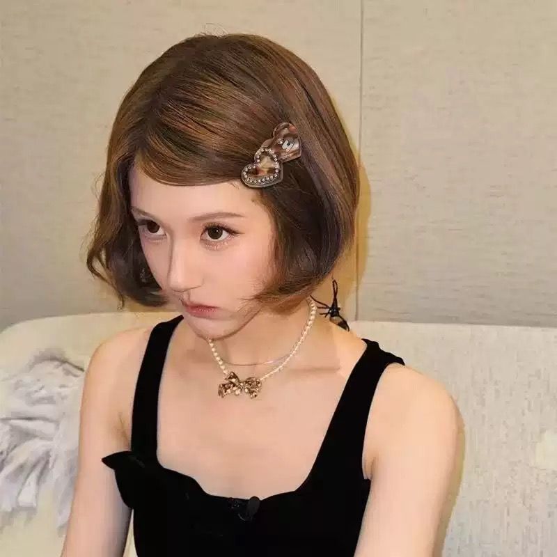 กิ๊บติดผมหัวใจลายจุดอะซิเตทหวานน่ารักสไตล์โรซี่สําหรับผู้หญิงคลิปด้านข้าง พลอยเทียม พรีเมี่ยม