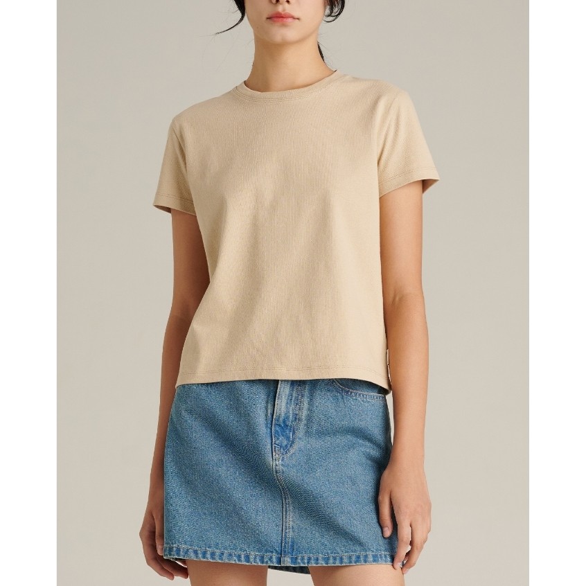 Mc JEANS (แม็คยีนส์) เสื้อยืดผู้หญิง เสื้อยืดแขนสั้น ทรงรีแลกซ์ Relax Fit T-Shirt มีให้เลือก 10 สี MTSPD63