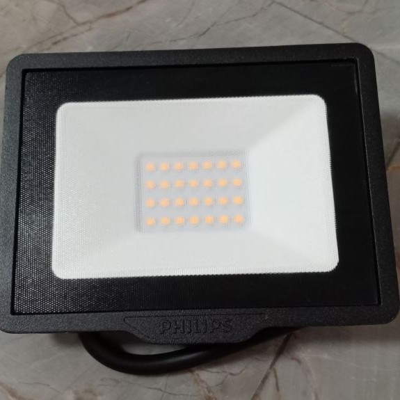 PHILIPS Floodlight รุ่น BVP150 LED17/WW 20W