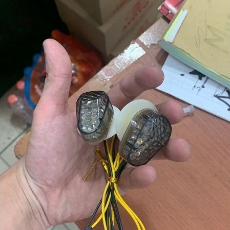 A PAIR OF MINI OVAL FEARING TURN ป้ายไฟ GMA NINJA RR 250 CBR R15 R25 V3 V2 GSX WARRIOR LED OVAL D-90