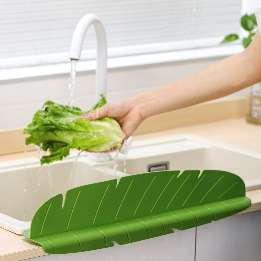 ห้องครัวดูดถ้วยน้ํา Baffle อ่างล้างจานในครัวเรือนล้างจานผักซักผ้า Splash-Proof ถ้วยดูด Partition ซิลิโคน Water Baffle UERM