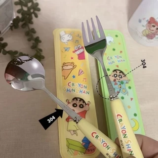 【COD】ชุดช้อนส้อมตะเกียบสแตนเลส 304 ลายชินจัง น่ารัก ราคาถูก ทนทาน สำหรับโรงเรียน/ทํางาน/พกไปเที่ยว