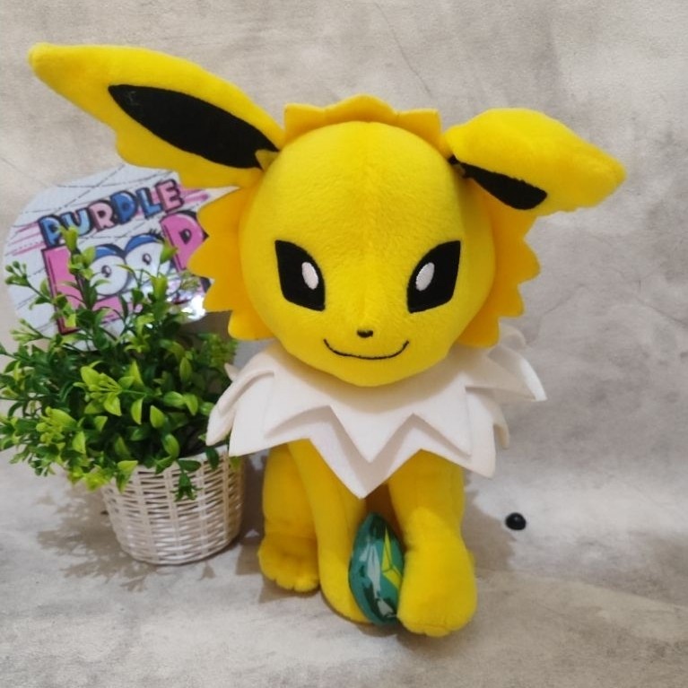 ตุ๊กตาโปเกมอน Jolteon Eevee Banpresto