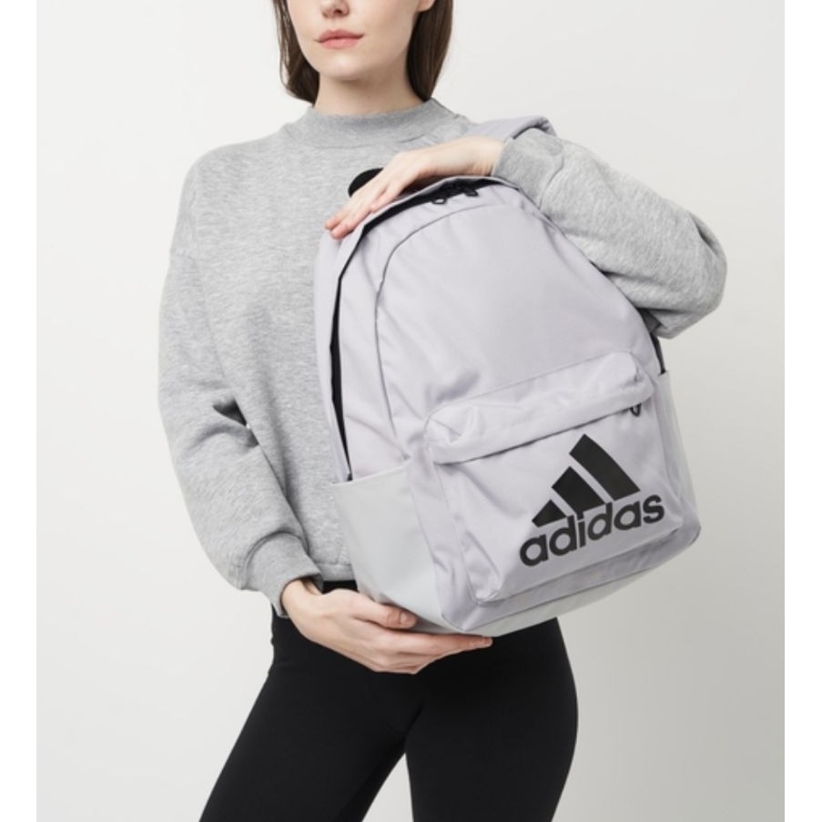 โปรดอ่านก่อนถามพร้อมส่งของแท้ของใหม่ป้ายไทยadidas Lifestyle Classic Badge of Sport Backpack Unisex G