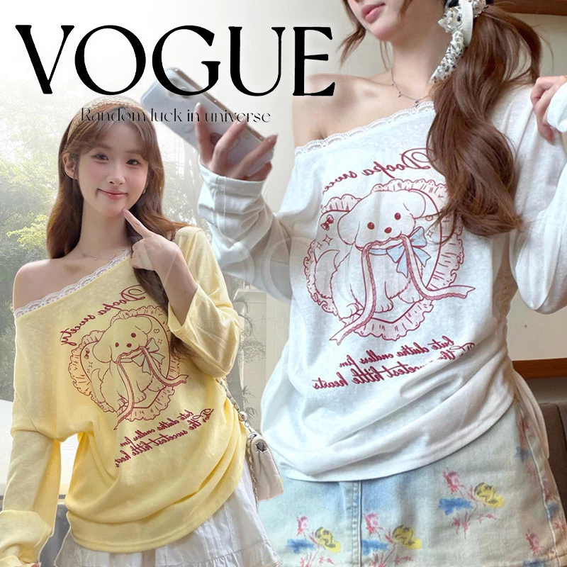 Vogue🌟พร้อมส่ง🌟 เสื้อยืดแขนยาวเปิดไหล่ทรงโอเวอร์ไซส์ ขอบลูกไม้สกรีนลายน้องหมาน่ารัก (FY711#1)