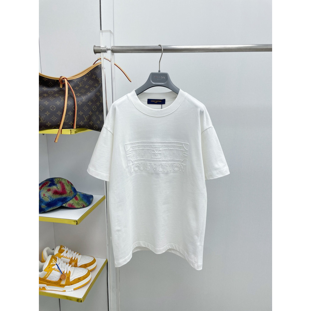 LOUIS VUITTON ผู้ชายผู้หญิงสไตล์คลาสสิก Raglan แขนร่วมสไตล์ขายดี Street Wear ใหม่ 2026 ต้นฤดูใบไม้ผล