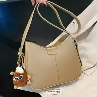 Baguette Bag กระเป๋าสะพายข้างผู้หญิง หนัง PU คุณภาพดี พร้อมพวงกุญแจการ์ตูนและสายสะพายปรับได้-369