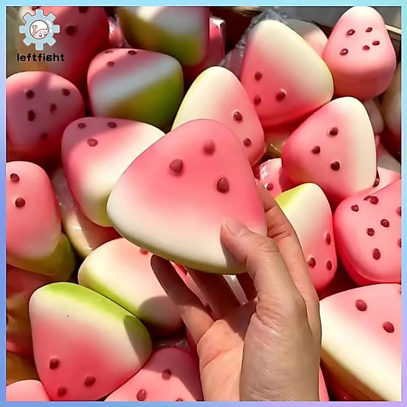 ซ้ายน่ารักแตงโมของเล่นฟื้นตัวช้านุ่มบีบผลไม้เพื่อบรรเทาความวิตกกังวลสนุก GHT