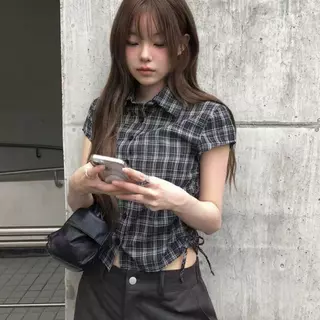 Black#เสื้อเชิ้ตแขนสั้นลายสก็อตแบบผูกเชือกสไตล์เกาหลีสำหรับฤดูร้อน สวมใส่ได้หลากหลายโอกาส สำหรับผู้หญิง รุ่นw725