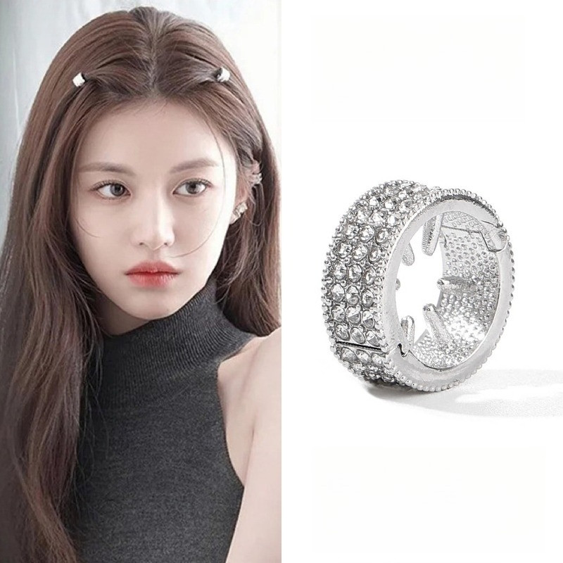 กิ๊บติดผมทรงกลม Rhinestone สีเงินสไตล์เกาหลี 2 ชิ้นที่หนีบผมโลหะขนาดเล็กสําหรับผู้หญิงทรงผมถักเปียทุกวัน