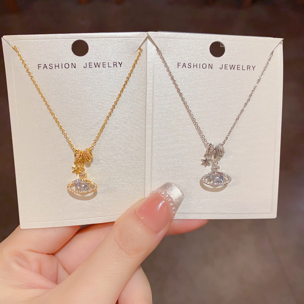 แฟชั่น Simple Zircon Saturn จี้ประณีตหรูหรา High-End Clavicle Chain สร้อยคอขายส่ง