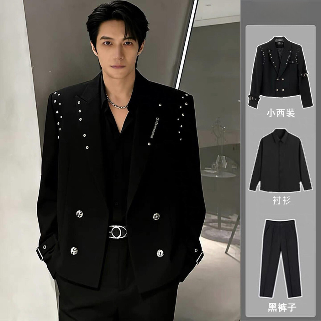 High-End Niche Metal Rivet Blazer ผู้ชายเกาหลีรุ่นแขนหัวเข็มขัดออกแบบไหล่ Pad สั้นสูท